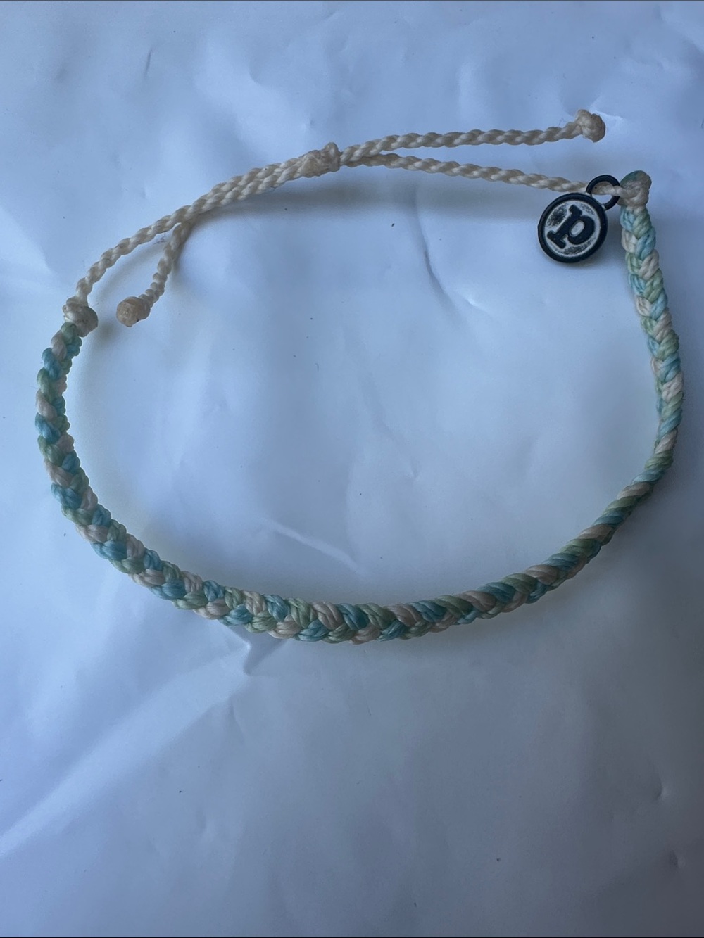 NWOT Pura Vida Braided Beach Bracelet in Cream and Teal with Logo Charm